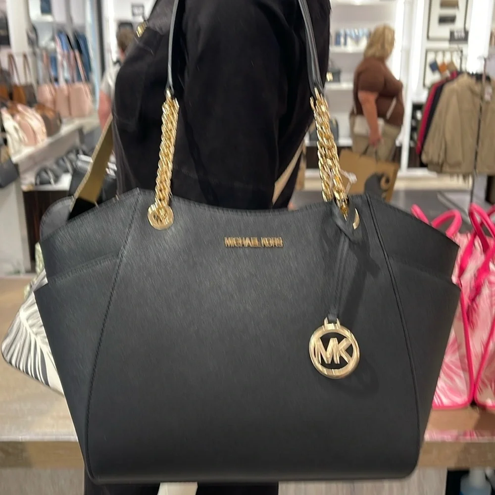 Michael Kors Jet Set Travel LG Chain Shoulder Tote